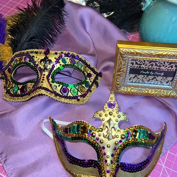 Mardi Gras Mask - Picture 5 of 5